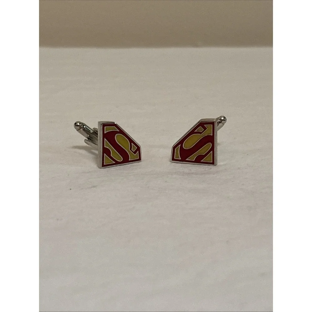 Superman Shield Tie Clip and Cufflinks Set Stainless Steel Silvertone Red Yellow